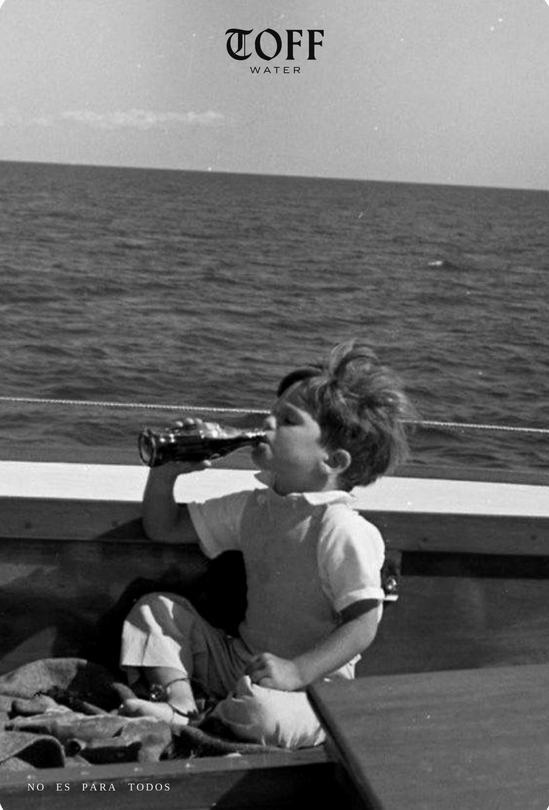 Archivo fotográfico TOFF — escena marítima preservada del siglo pasado